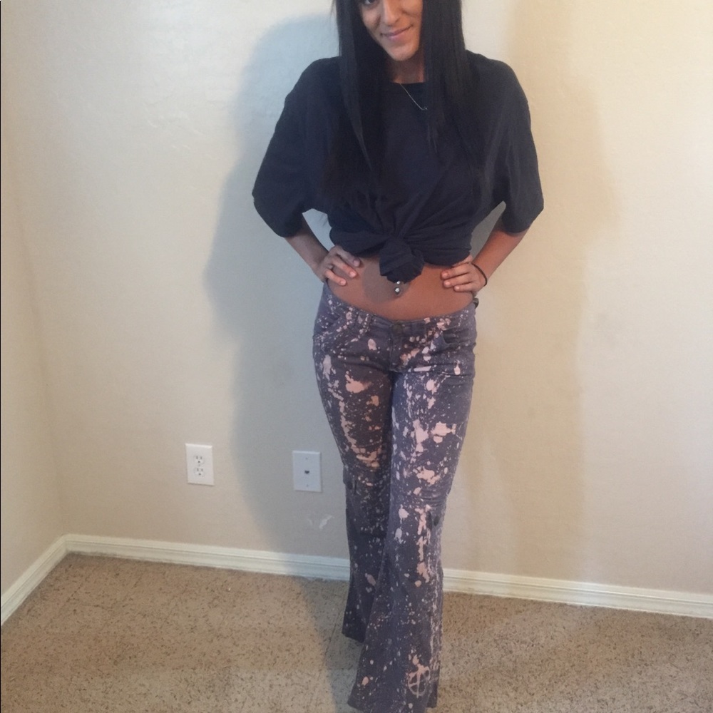 Frankie B pants with flat cargo pockets on side